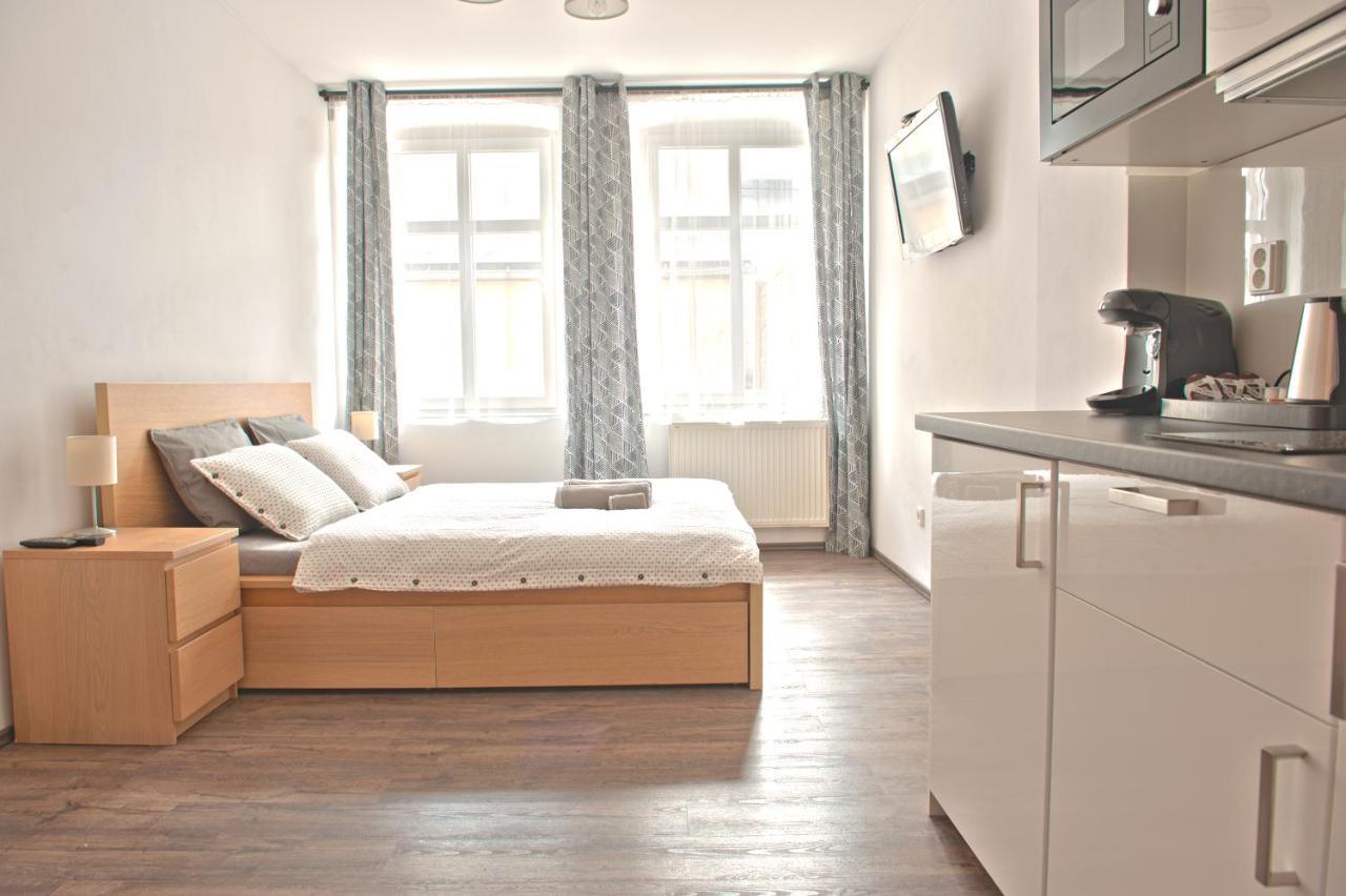 R&J Apartmany Broumov Exterior foto