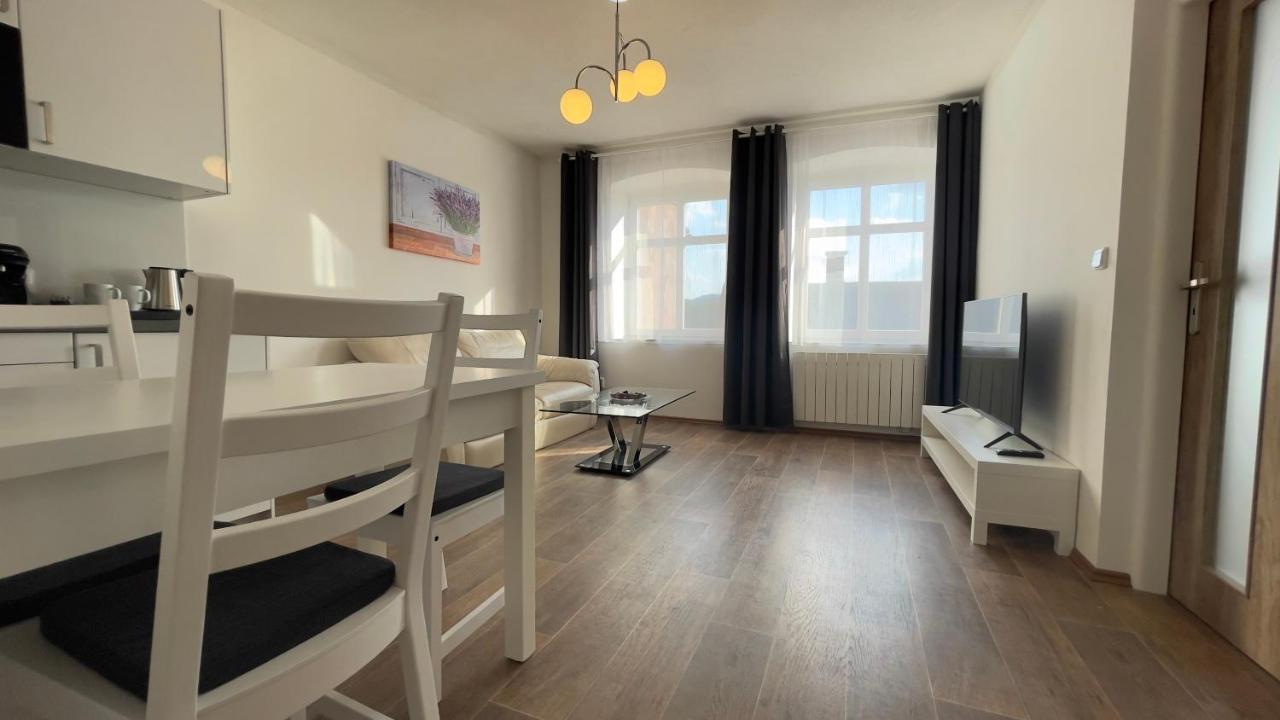 R&J Apartmany Broumov Exterior foto