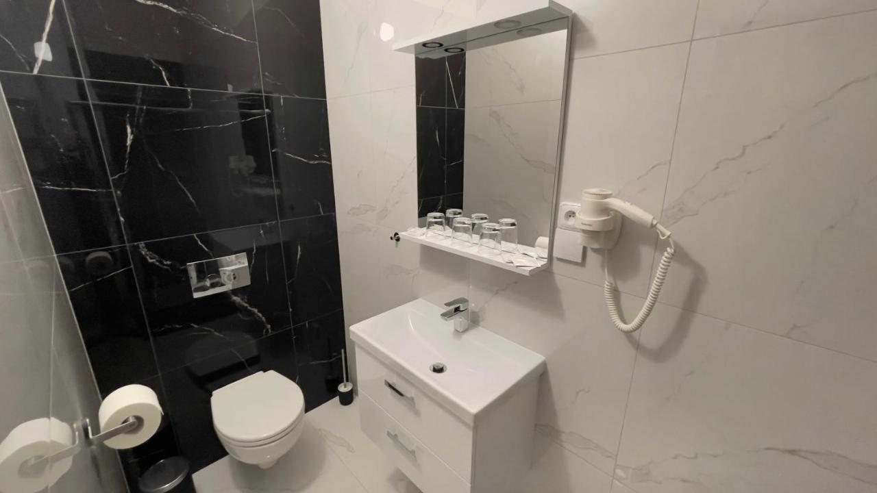 R&J Apartmany Broumov Exterior foto